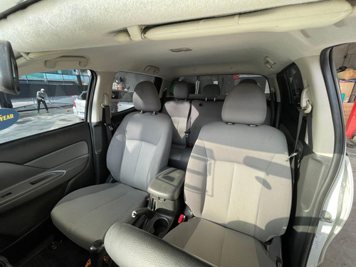 Mitsubishi L200 Triton Sport GL 4X4 2.4 16V Mivec Turbo Dies. Mec.