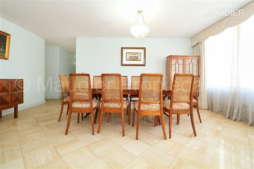 Departamento En Venta De 2 Dorm. En Las Condes