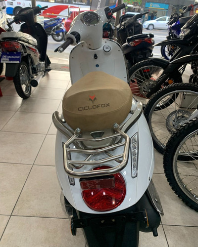 Imagen 13 de 16 de Motomel Scooter Strato Euro 150 0km Ciclofox Balvanera