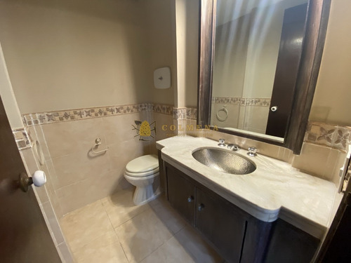 Mansa, 5 Dorm Y Dependencia Con Piscina- Ref: 3647