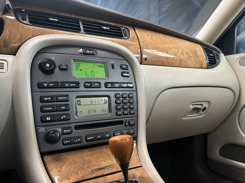 Jaguar X-Type 2.5 V6 At