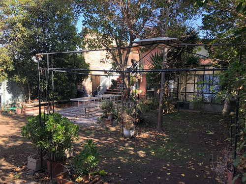 Amplia Casa Facha Continua, Para Tu Nuevo Hogar O Proyecto.