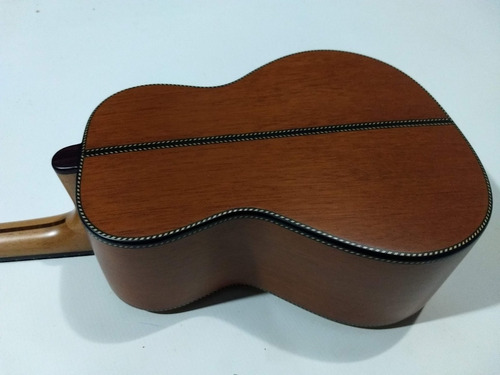 Imagem 6 de 10 de Cavaco Luthier Araujo Mogno/abeto Novo Com Garantia