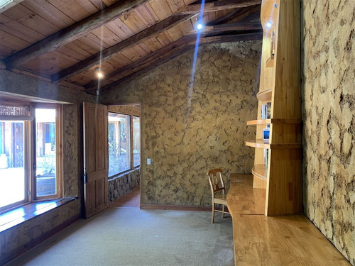 Arriendo Casa 6 Hab A 20 Min De Chicureo Amplia, Confortable