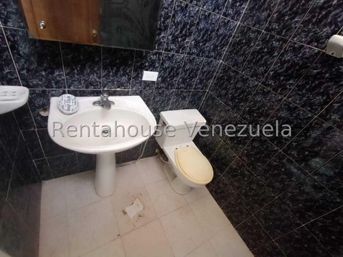 Vendo Casa En Urbanización El Castaño, Código 25-7117 Cm Leer Descripción
