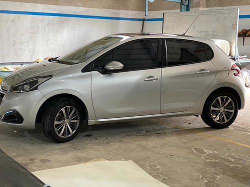 Peugeot 208 1.6 Feline 2019