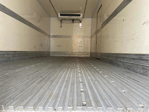 Imagem 7 de 12 de Mercedes Benz Atron 1719 Baú Refrigerado