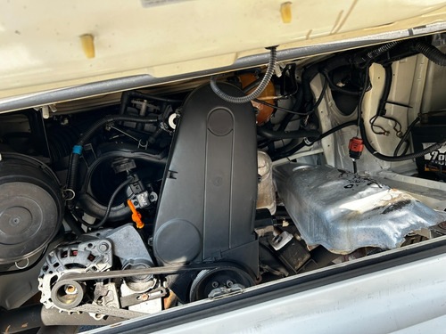Volkswagen Kombi 1.4 Standard Total Flex 3p