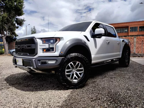 Ford F-150 RAPTOR SUPERCREW