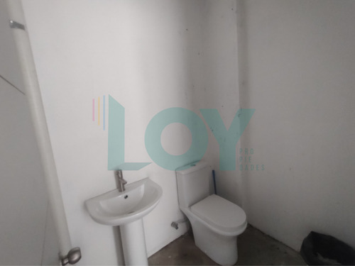 Arriendo Local Comercial De 80 M2 En Av Principal San Miguel
