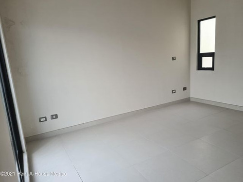 Imagen 13 de 14 de Casa En Renta En Zibata Con Bonitas Amenidaes Agt