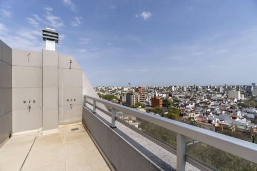 Venta Monoambiente Con Cochera. Balcón, Parrilla, Luminoso. A Estrenar Parque Chas