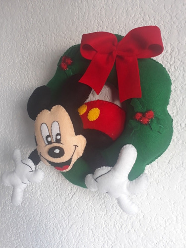 Par De Coronas Navideñas Para Decorar Las Puertas.