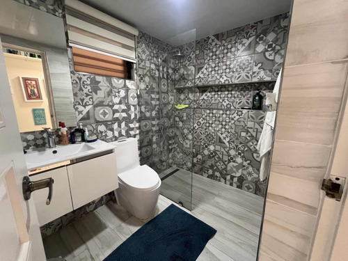Se Vende Apartamento De 3 Habitaciones En Urb. Real