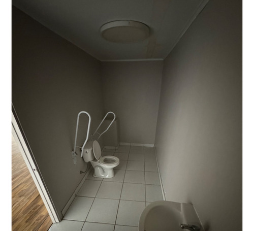 Arriendo Centrico Local En Calle Valdivia, Los Ángeles
