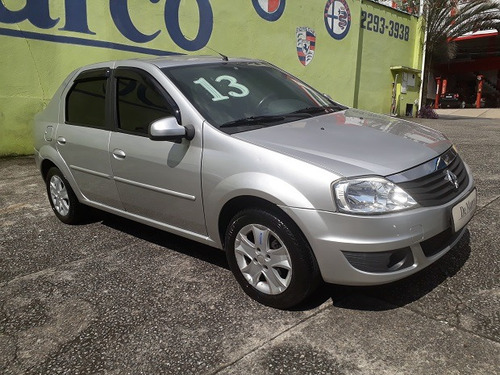 Renault Logan 1.6 Expression Hi-power 4p