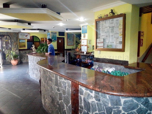 Hotel En Venta Macuto #24-24065 Johana Blanco