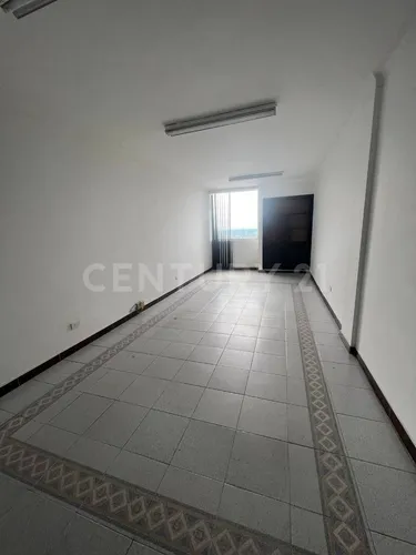 Se Vende Oficina Excelente Ubicacion Edificio Romarco