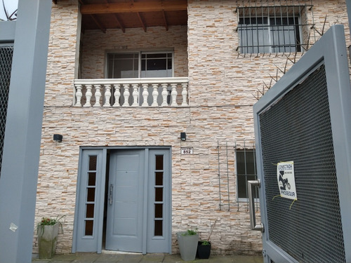 Imagen 1 de 30 de Casa 4 Amb Al Frente..atras Depto 3 Ambientes Que Falta Terminar Oportunidad