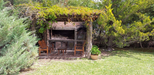 Espectacular Casa Quinta Con Dos Cabañas En Venta-rama Caída