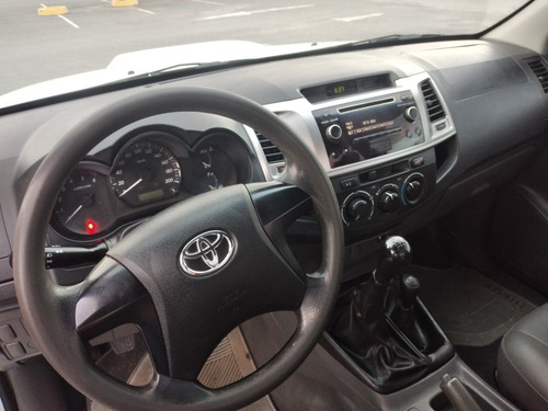 Toyota Hilux 2.5 Cs Dx Pack 120cv 4x4 - I3 2014