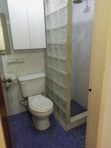 Imagen 6 de 10 de Jsgroup.vende Amplio Apto,en La Candelaria.fp:04241029375
