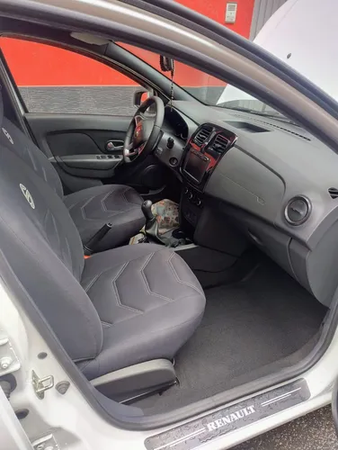 Renault Logan 1.6 Life Plus