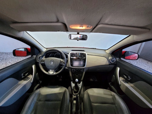Imagen 15 de 16 de Renault Logan Privilege Full 1.6n | 2018