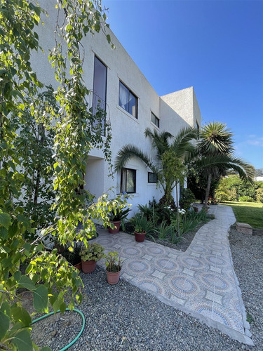 Casa En Venta En Puchuncaví