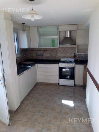 Casa En Venta En De Vicenzo Chico Oportunidad!