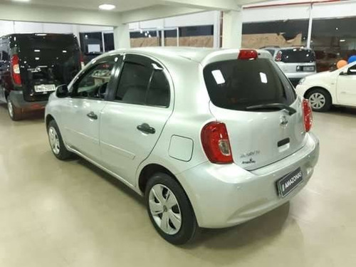 Nissan March 1.6 S 16v Flex 4p Manual