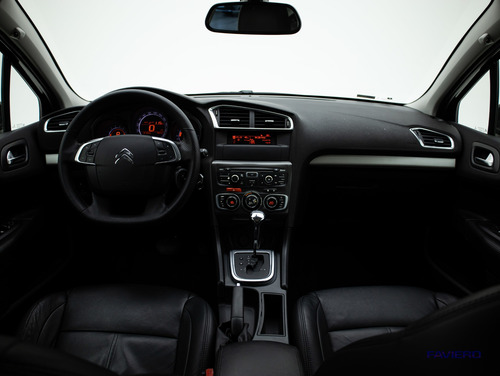 Imagem 13 de 14 de Citroën C4 Lounge Tendance 2.0i (aut)