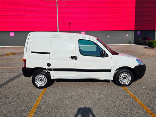 Peugeot Partner Furgon 1.6 800kg Flex 5p