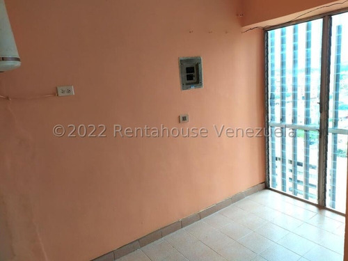 Sp Espacioso Y Fresco Apartamento En Alquiler Zona Este Barquisimeto Lara, Venezuela. 93 M²