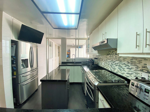 Imagen 7 de 24 de Casa En Calle Cerrada En Venta En Lomas Del Olivo