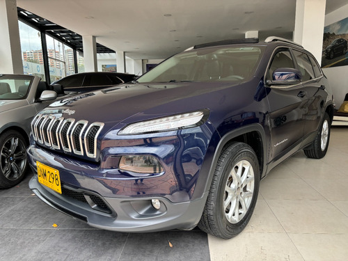 Jeep Cherokee 3.2 Longitude Plus