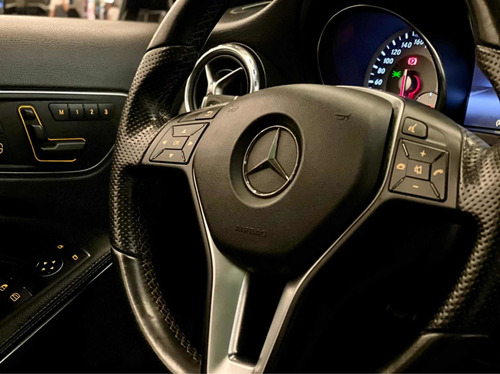 Mercedes Gla200 1.6 Vison Flex 2015 Teto Cautelar Reprovado