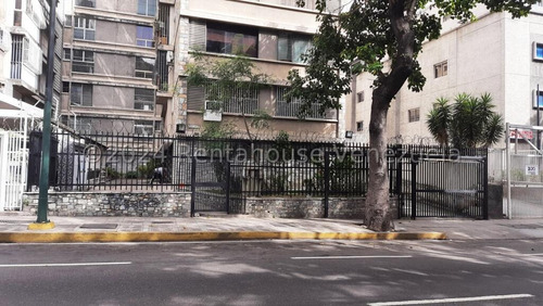 Amplio Y Cómodo Apartamento En Venta En Las Palmas, Caracas 24-24776 A1(1)