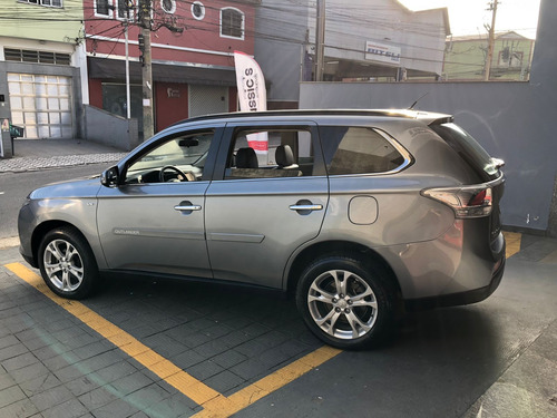 Mitsubishi Outlander 3.0 V6 Gt 4wd 5p