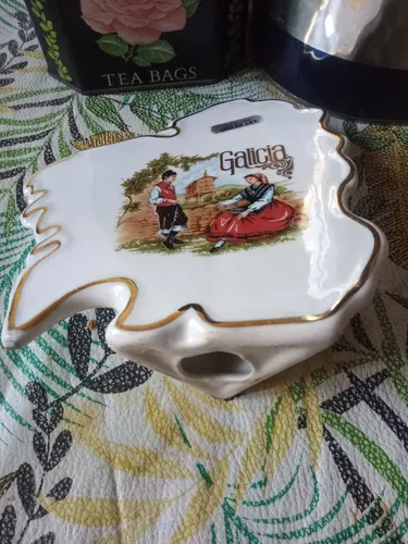 Adorno Souvenir Porcelana Galicia Esp Vintage Deco Belgrano (Usado)