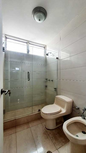 Imagen 11 de 16 de Vendo Apto 275m2 4h+s/3.5b+s/3p Las Mesetas 9818