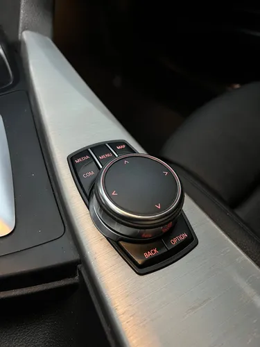 Bmw 318i 1.5 Sport Line Sedan 2018