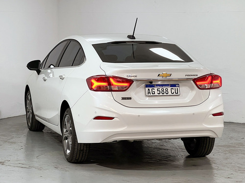 Chevrolet Cruze 1.4 Premier At Sedan