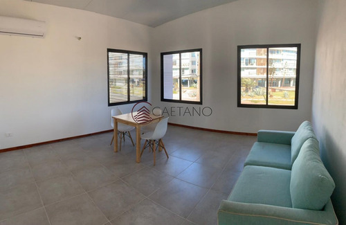 Imagen 8 de 9 de Local Comercial A Estrenar De Dos Plantas, Excelente Para Oficina, Administración, En La Barra - La Barra La Barra