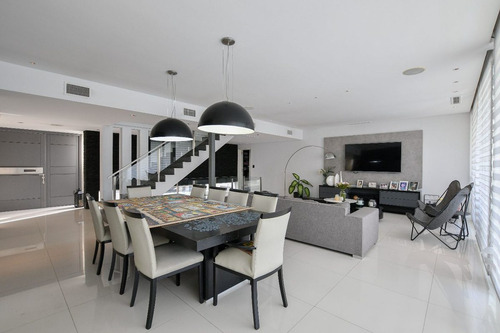 Casa En Venta La Plata 4 Dormitorios Apto Banco