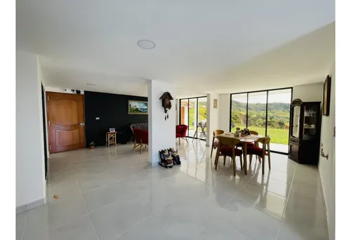 Se Vende Casa En Club Campestre En San Roque, Antioquia