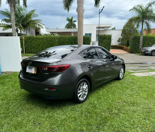 Mazda 3 2.0 Touring At