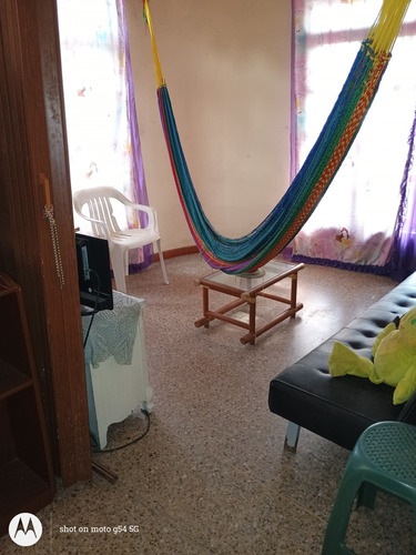 Se Alquila Habitación Amplia