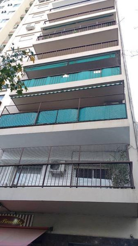Imagen 2 de 9 de Atípico Departamento 2 Ambientes, Gran Patio Propio.
