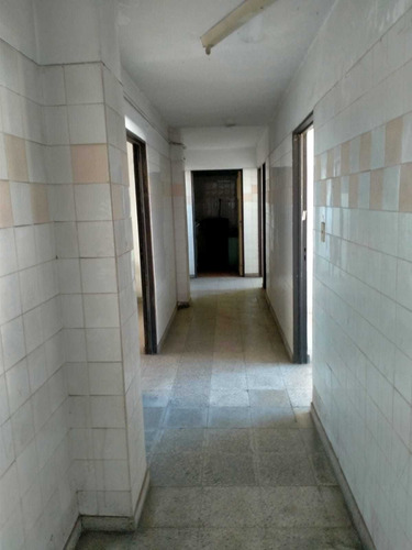Imagen 5 de 22 de Deposito Oficinas Edificio Alquiler Alberdi